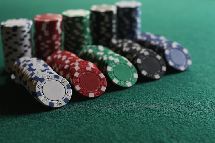 Live Speed Baccarat dealer at kingtoto78 streaming Player and Banker hands in real time
